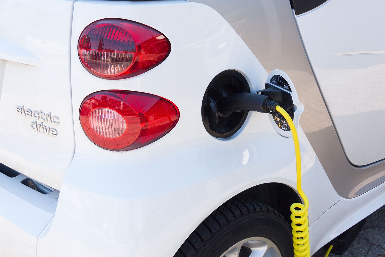 electric car, refuel, electricity-734573.jpg